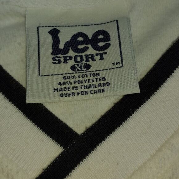 New York Mets Men's White Embroidered Logo T-Shirt - XL - Picture 4 of 4